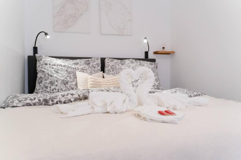 Zentrale & Ruhige 2 Zimmer - 42M² Daire Viyana Dış mekan fotoğraf